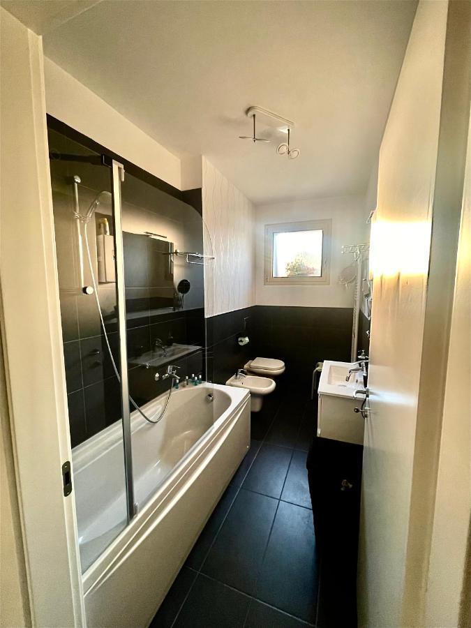 Lake Como View Apartment Bagian luar foto