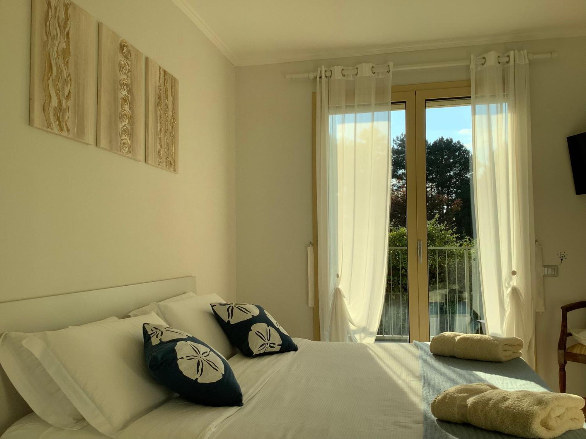 Lake Como View Apartment Bagian luar foto