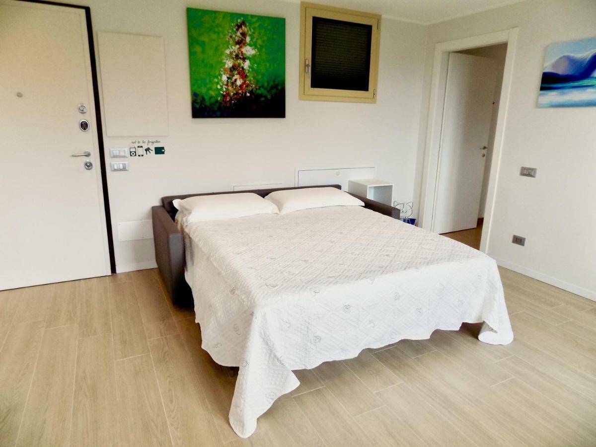 Lake Como View Apartment Bagian luar foto