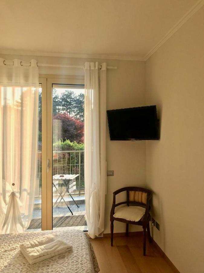 Lake Como View Apartment Bagian luar foto